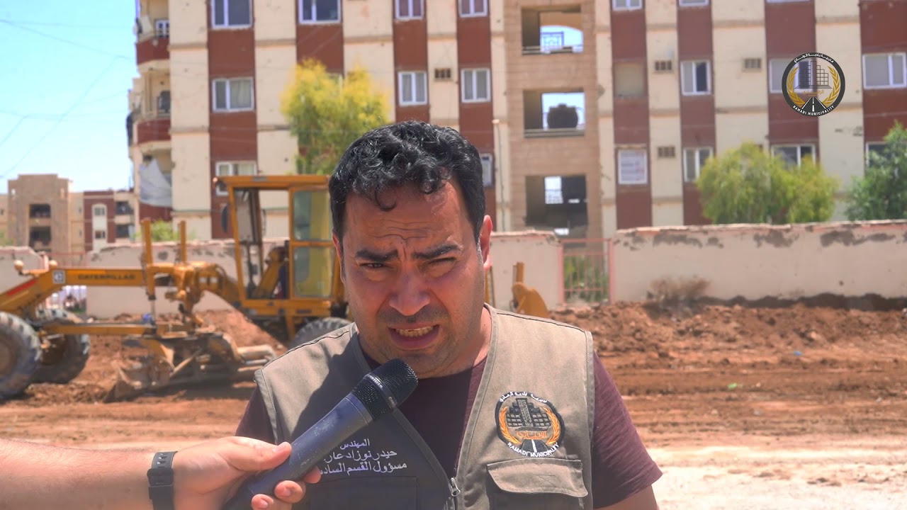 مدير بلدية الرمادي يشرف على تنفيذ حملة خدمية في منطقة السبعة كيلو , غربي المدينة .