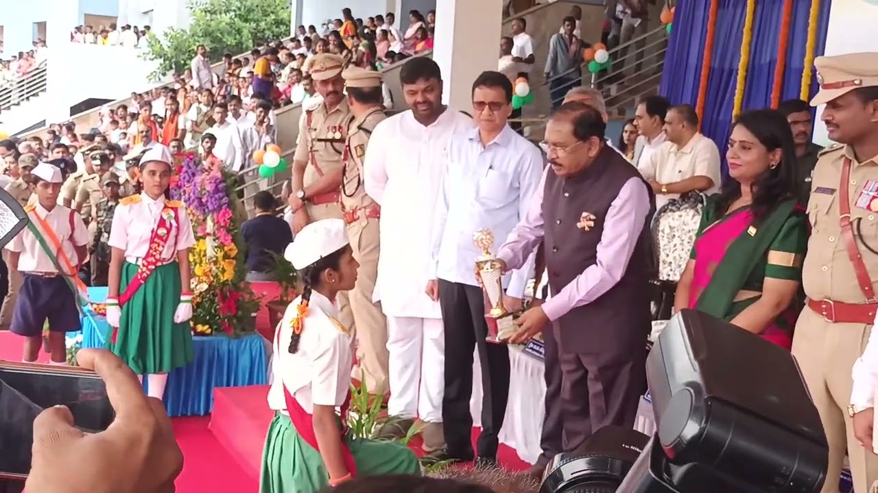 Tumkur | 80th Independence Day Celebration: Outstanding Achievers Honoured with Awards | IJTV 