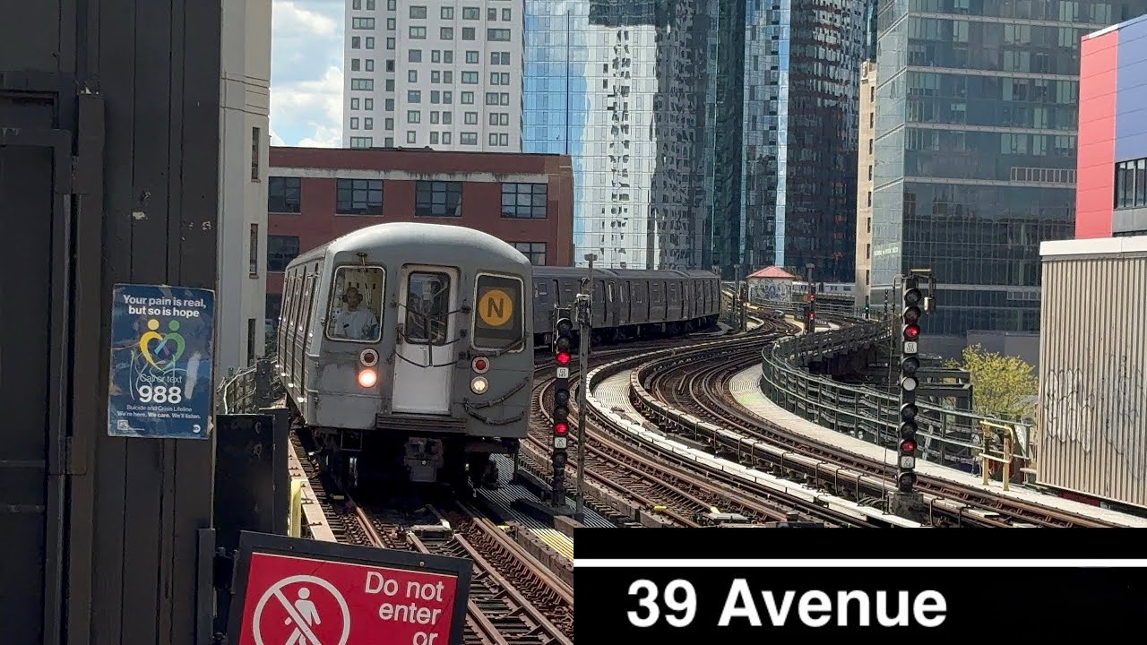 Bmt Astoria line: R46/R68 (N) & (W) action at 39th Avenue 