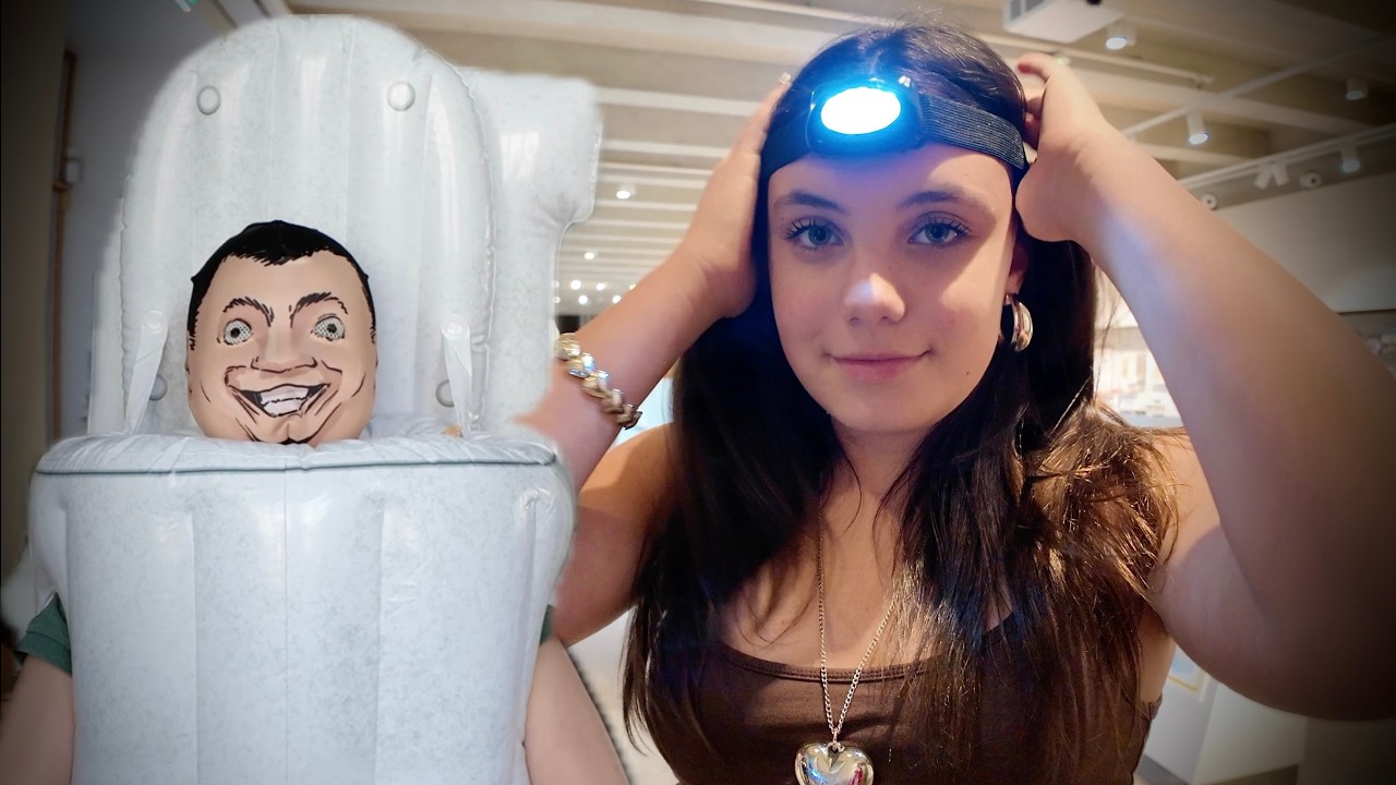 Harry är Skibidi Toilet & Familjen är själva en natt på kusligt museum HALLOWEEN VLOGG
