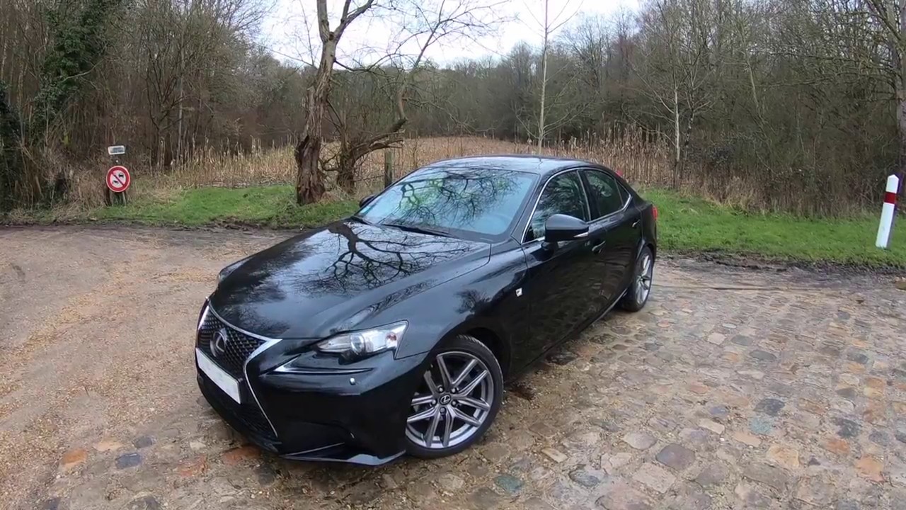 Essai Lexus IS 300H F-Sport 2014 (with English subtitles)