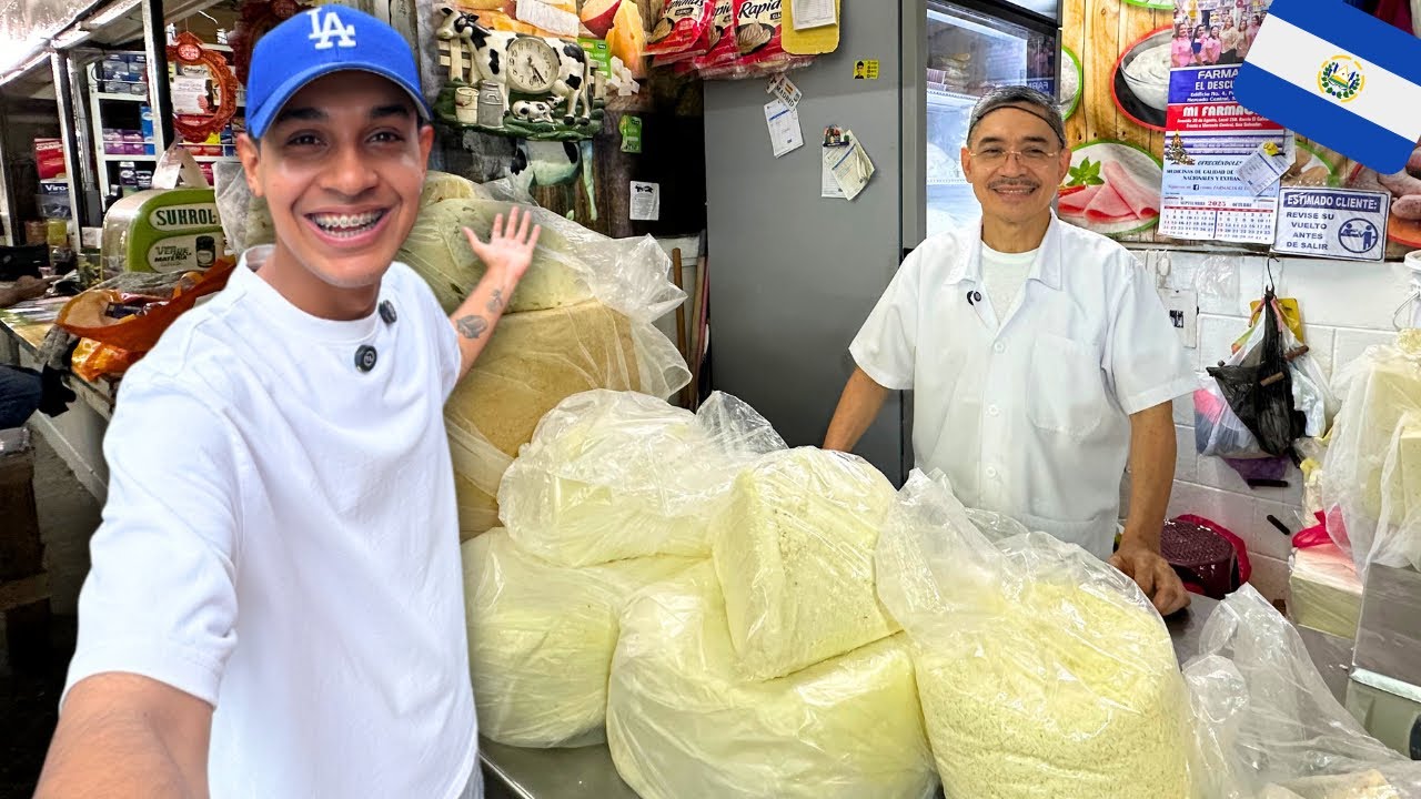Desde Suecia e Italia vienen a probar este queso en el Mercado Central de San Salvador 😱🙌🏼