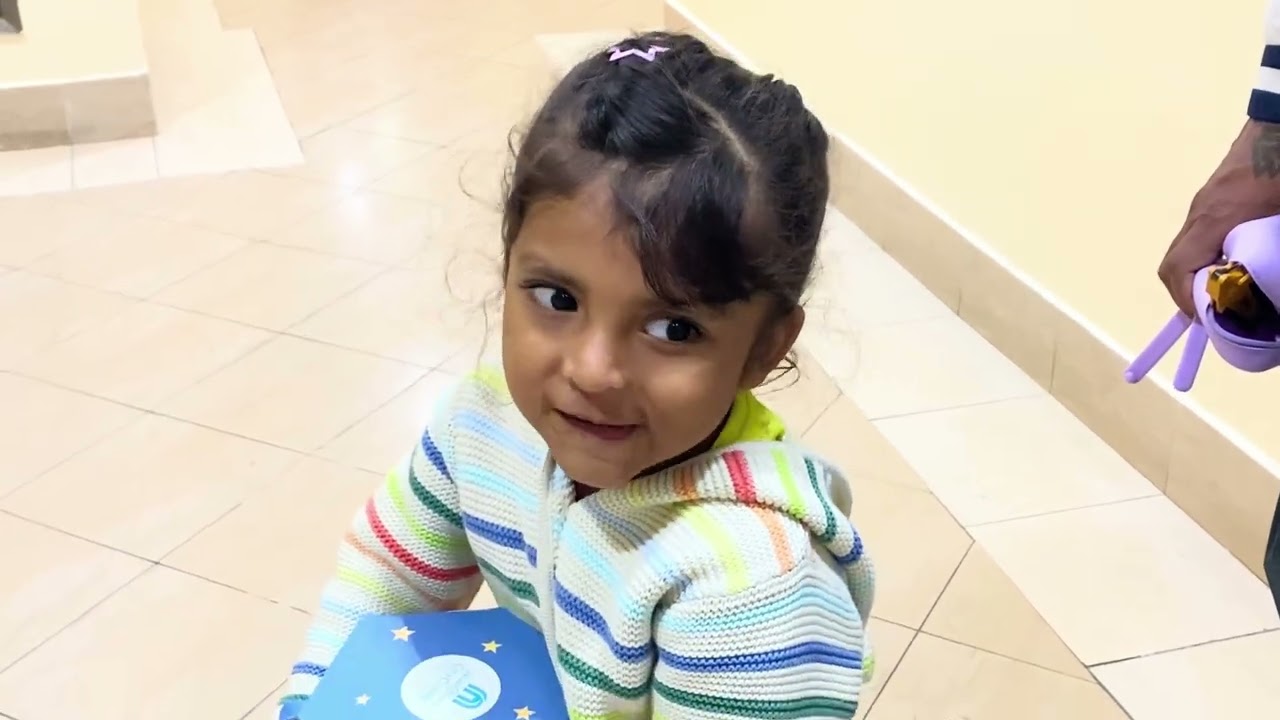 Shruti ke City Centre Mall methi maleyo gift 🎁 