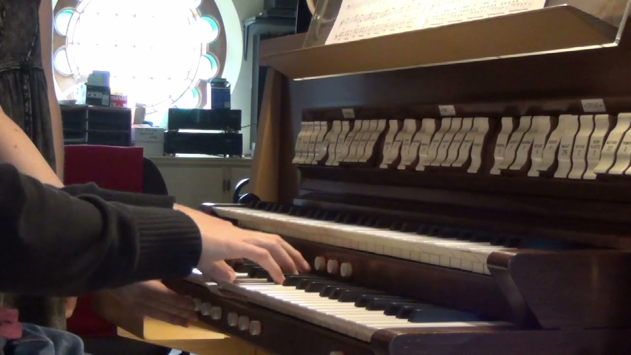 Hamburger Totentanz (Guy Bovet) played by Kevin Lee