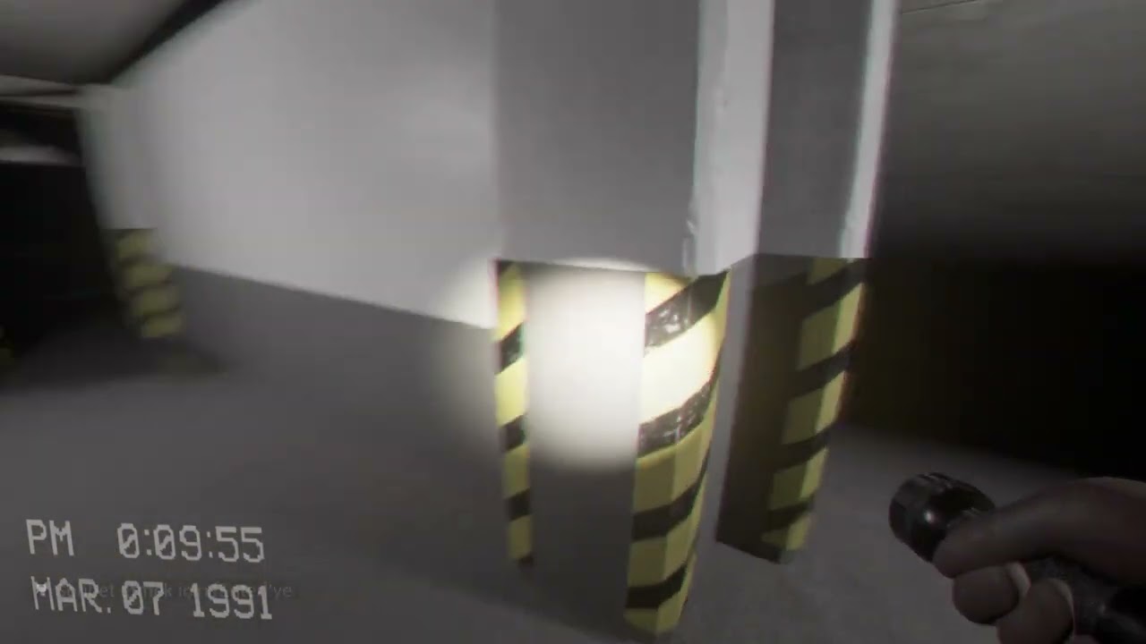 ESCAPE THE BACKROOMS'U TEK BAŞIMA OYNUYORUM (BÖLÜM 1)