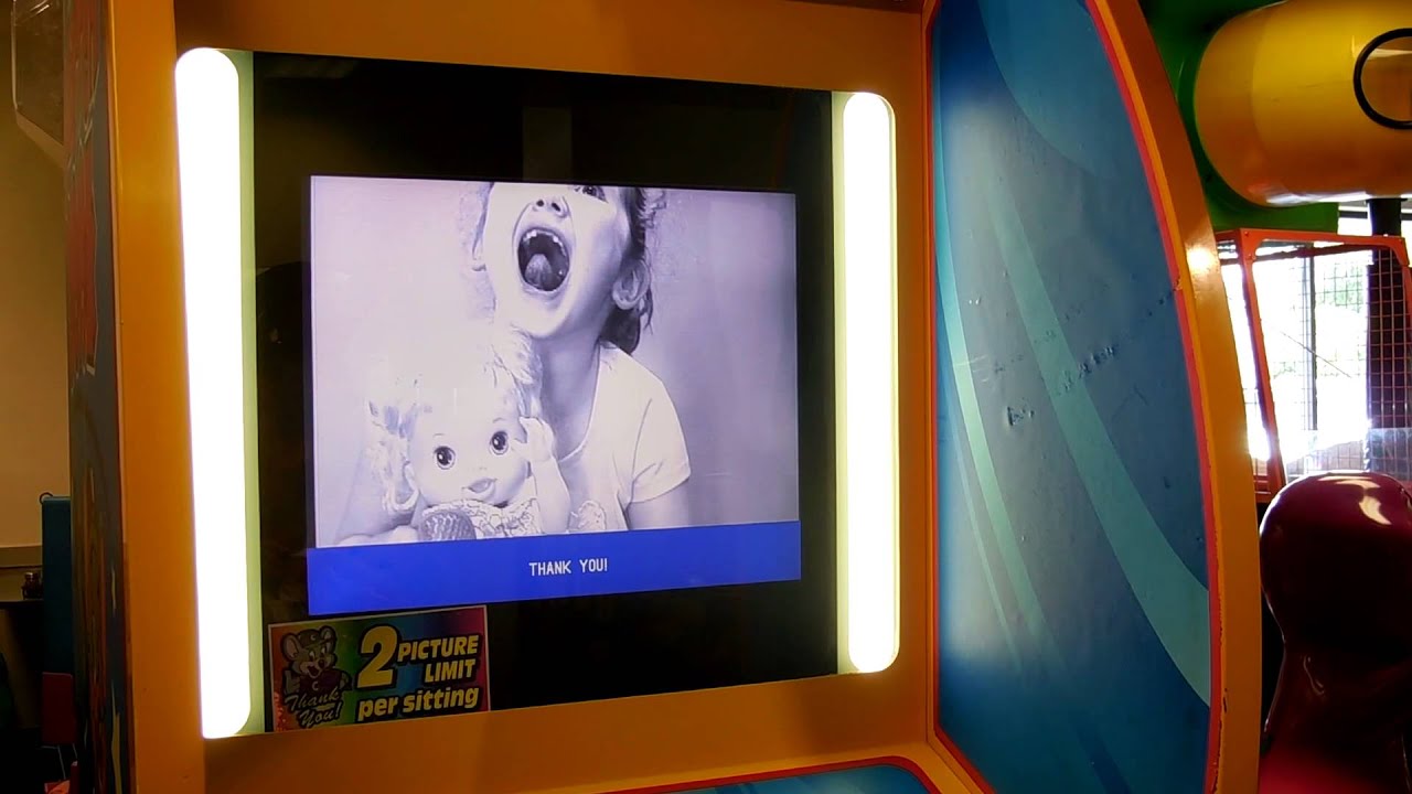 Chuck E Cheese Sketch Book Arcade Drawing Game ~ Draw Sketch Your Picture Game