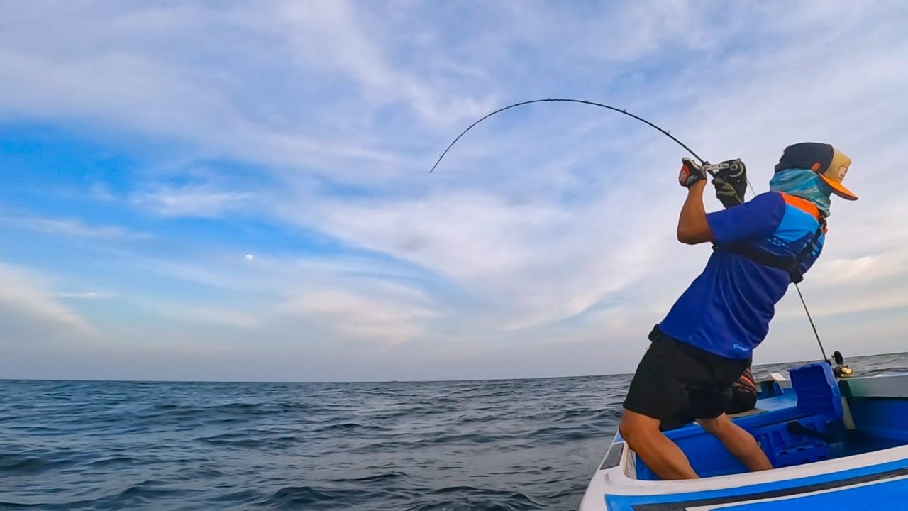 SLOW JIGGING DOUBLE STRIKE DI KEDALAMAN 400 METER || ON TARGET PAKAI JIG 800gr BLACK