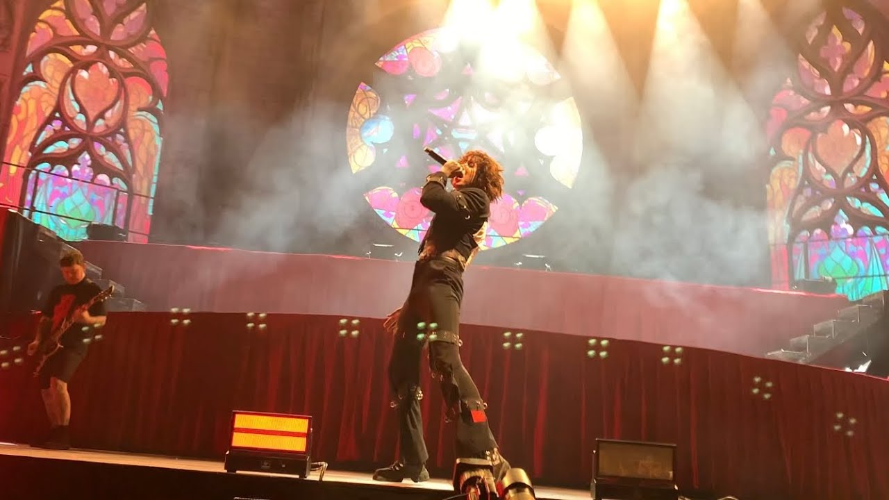 Bring Me The Horizon - DArkSide (4K Live)