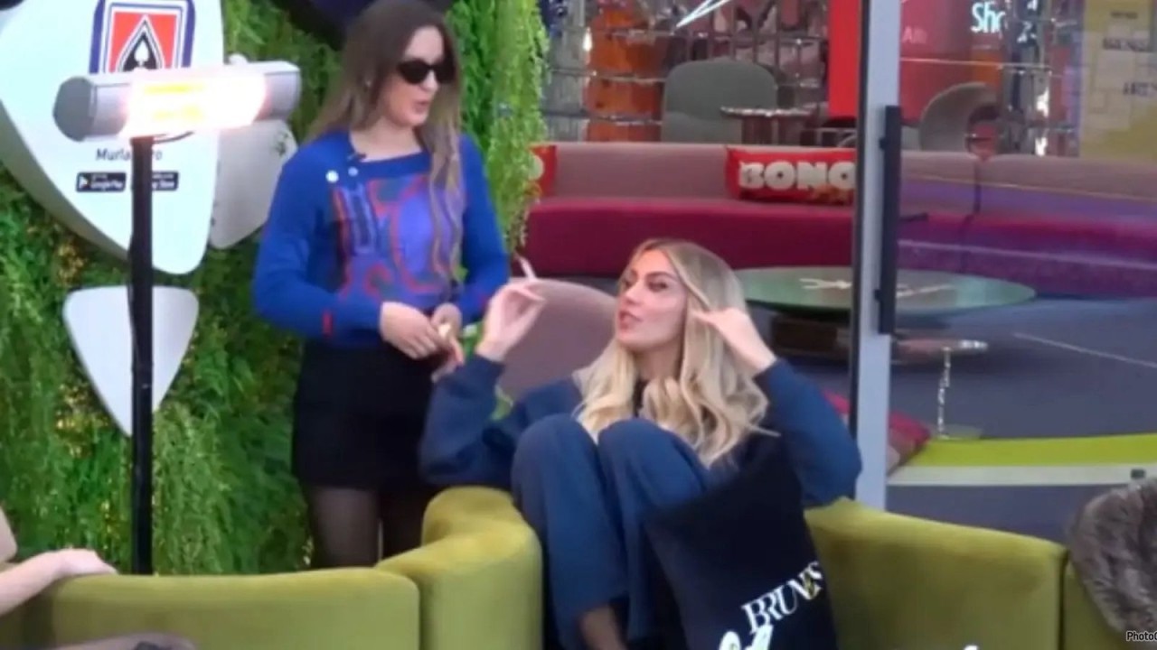 Mos e bëjë të pastër Juelën/ Plas sherri në studio mes të ftuarve