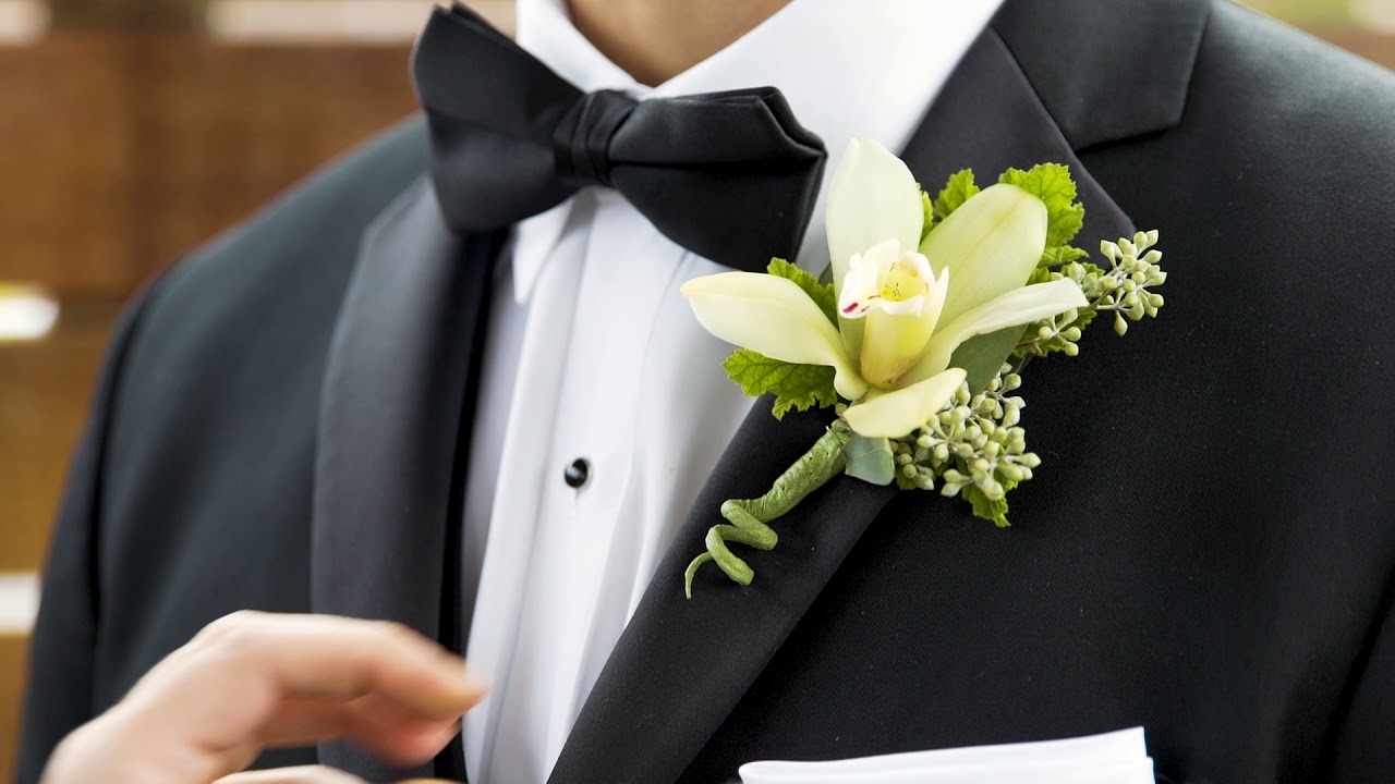 Belle Fiori Presents How to Pin a Perfect Boutonniere