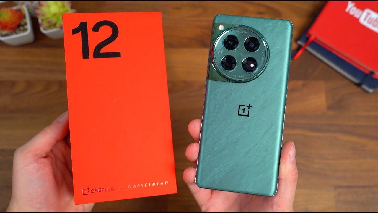 OnePlus 12 Unboxing and Hands On!