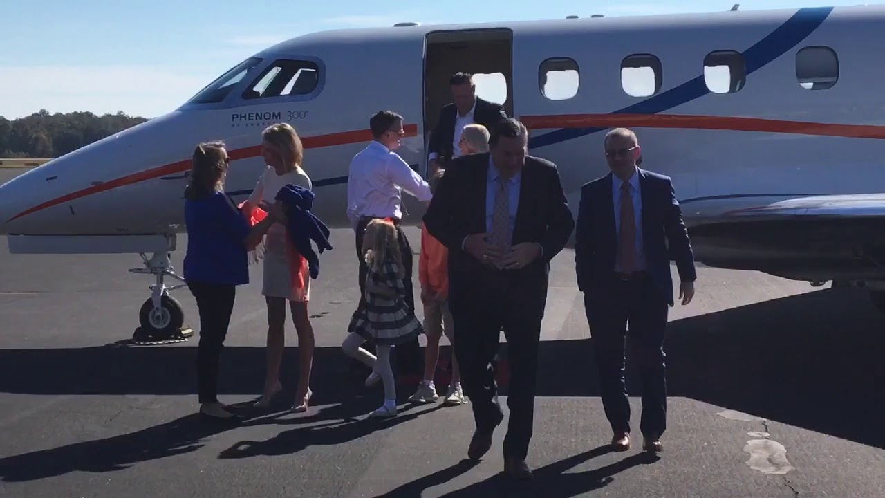 Watch new Florida coach Dan Mullen arrive in Gainesville