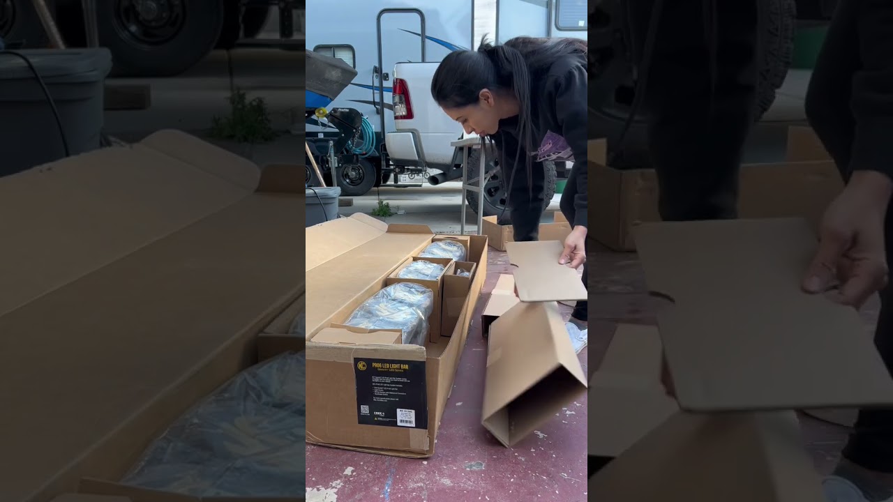 Unboxing ASMR KC Pro 6 light bar #jeep #asmr #jeepwrangler #4xe