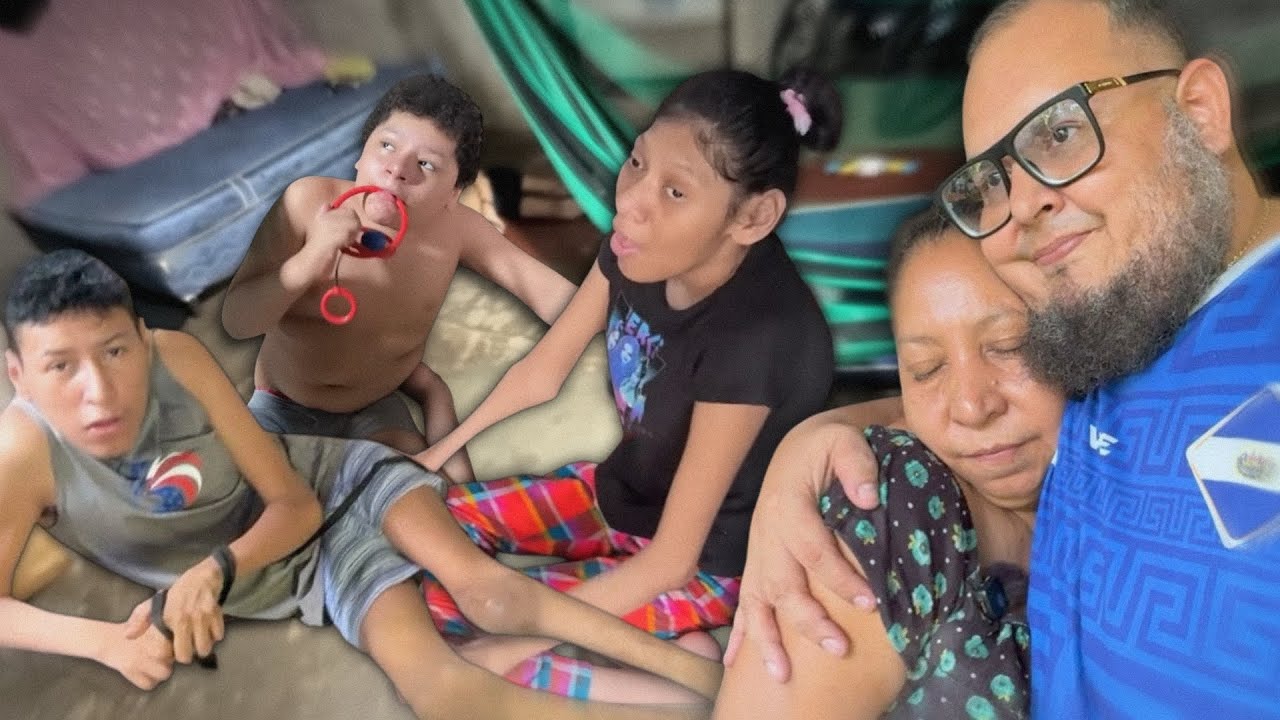 Madre con tres hijos en el suelo NO SE ESPERABA ESTO