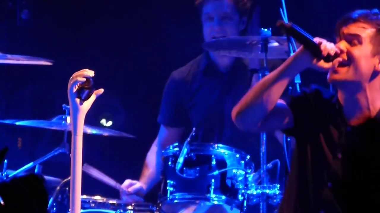 Panic! At The Disco - Miss Jackson (Live in Paris)