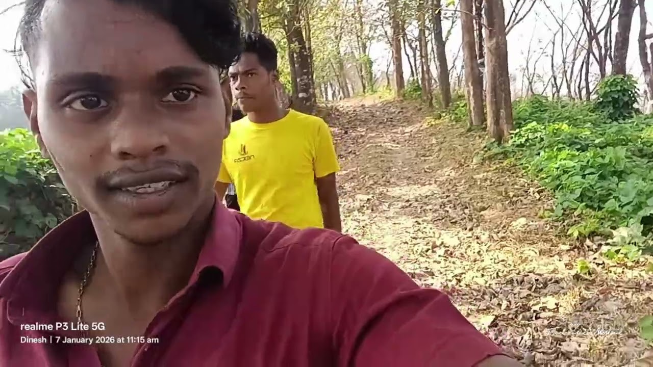 ഞങ്ങളെ വീടിന്റെ അടുത്തുള്ള ഒരു മല കാണാൻ പോയപ്പോൾ ഞങ്ങൾ വേറെ വഴിയിലൂടെ പോയി നോക്കിയത്.... 🌳🏞️⛰️