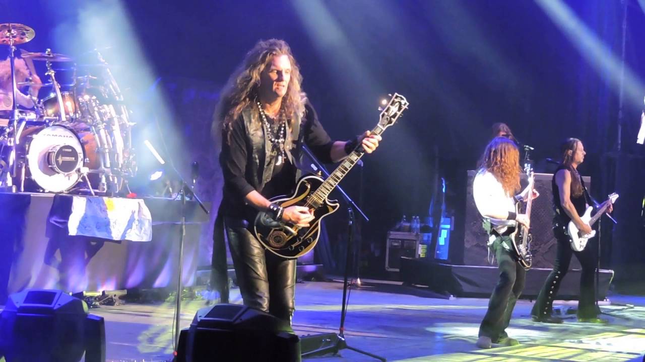 Whitesnake Live in Buenos Aires, Argentina - Crying in the Rain/Is this Love/Give me.. -16/9/2016