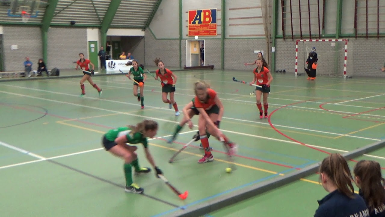 hele wedstrijd Warande MB1-Push MB1 Highland hockey toernooi