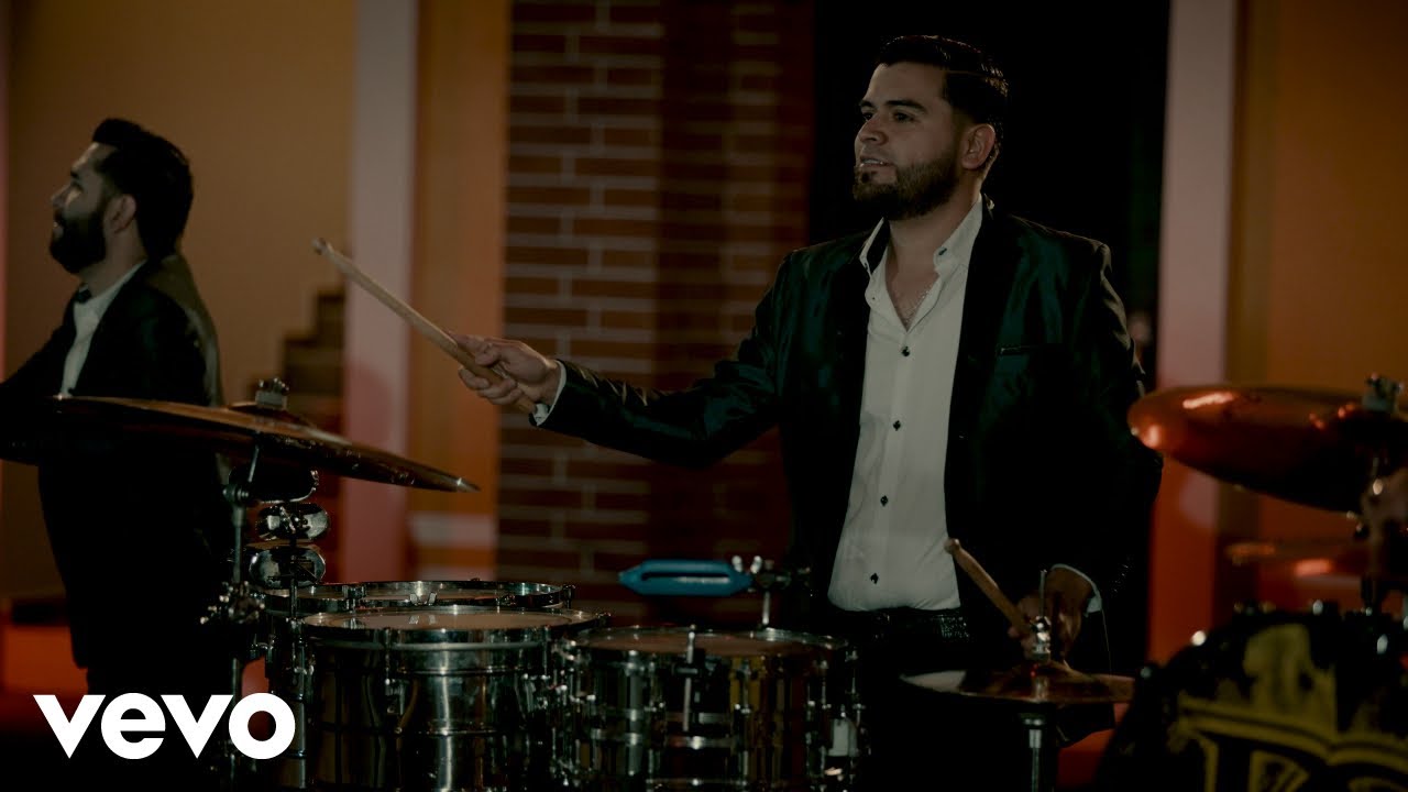 Banda Carnaval, Valentín Elizalde - Cómo Me Duele