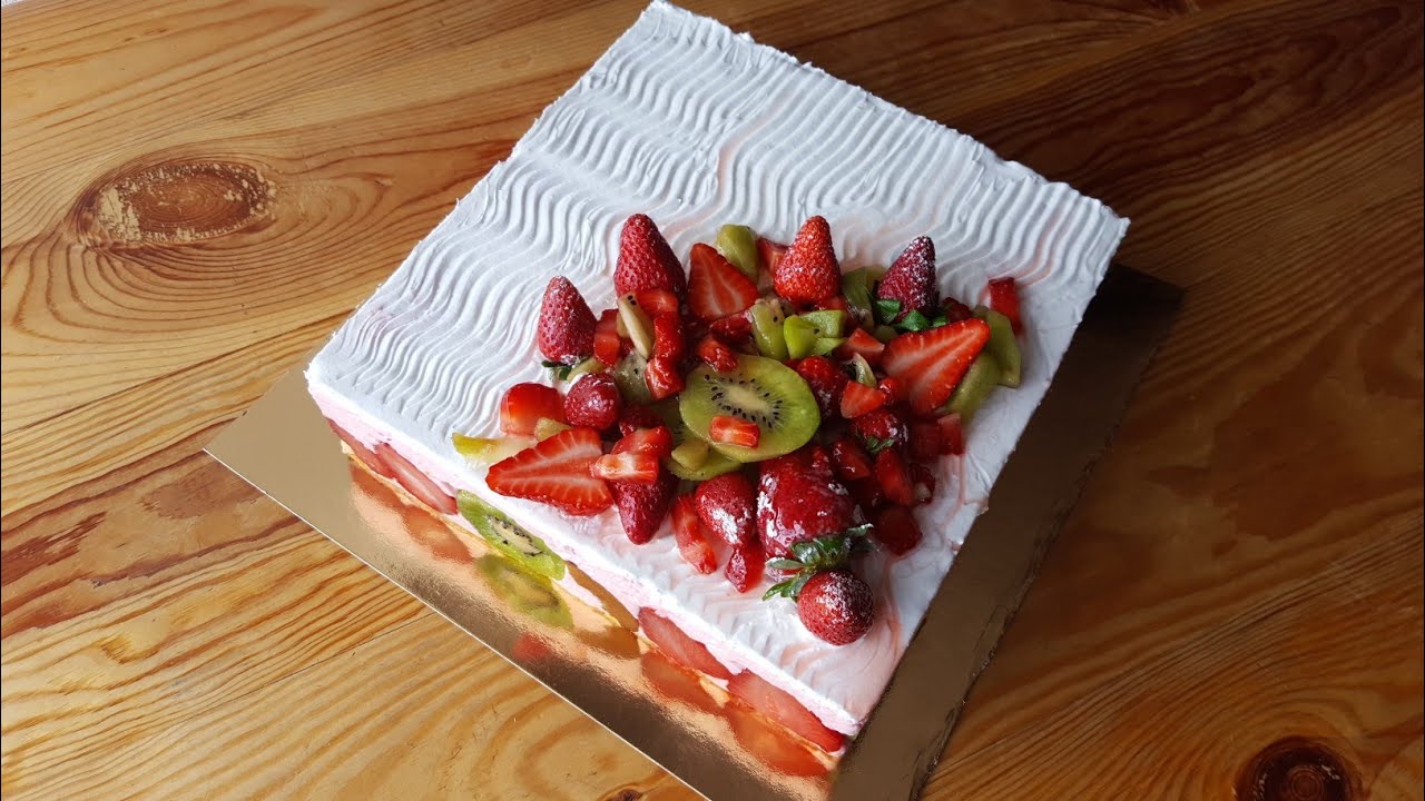 Charlotte aux fruits - PÂTISSERIE DE YACINE