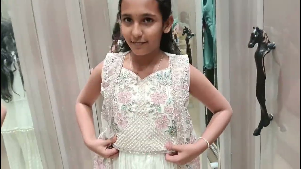 Aaradhya ke bday🎂 ki shopping🛍️💸@PoorvikaAmbure 