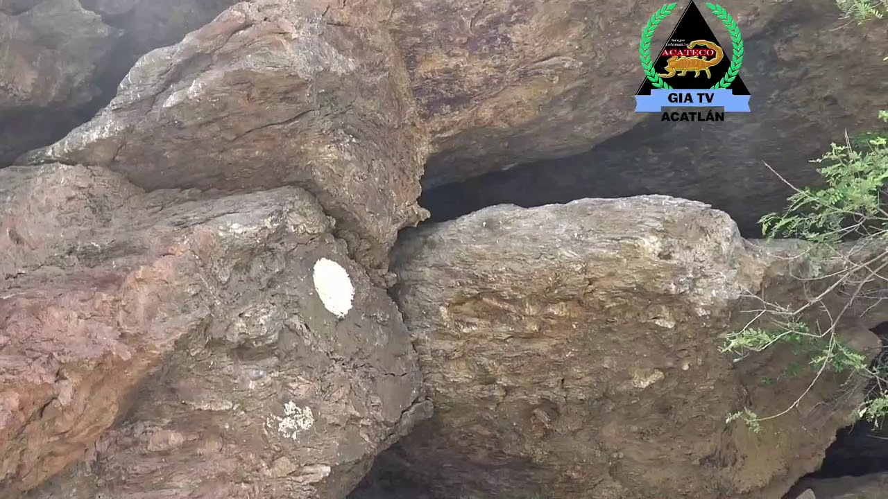 AUNQUE USTED NO LO CREA, EXISTEN PINTURAS RUPESTRES EN LA MIXTECA POBLANA.