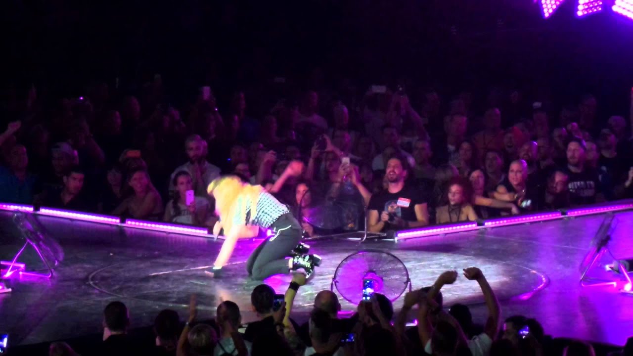 Madonna - Rebel Heart Tour - Like A Virgin