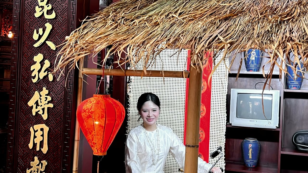 MỒNG 2 CHÚC MẸ