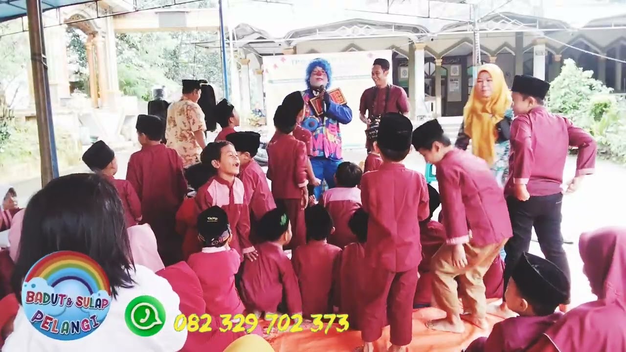 Badut pelangi