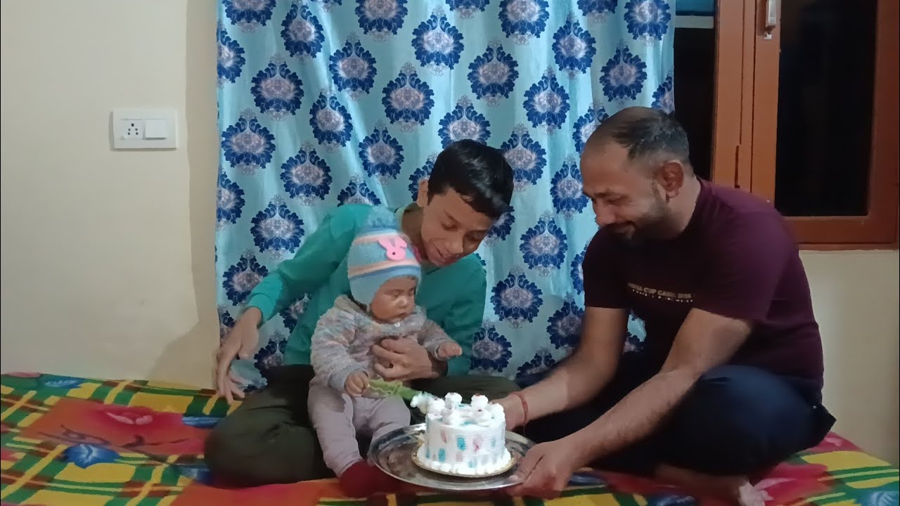 5 महीने पूरे होने में मनाया आज हम लोगों ने बिटिया रानी का जन्मदिन🥰🥰🥰@mahivlogs_uk_01 