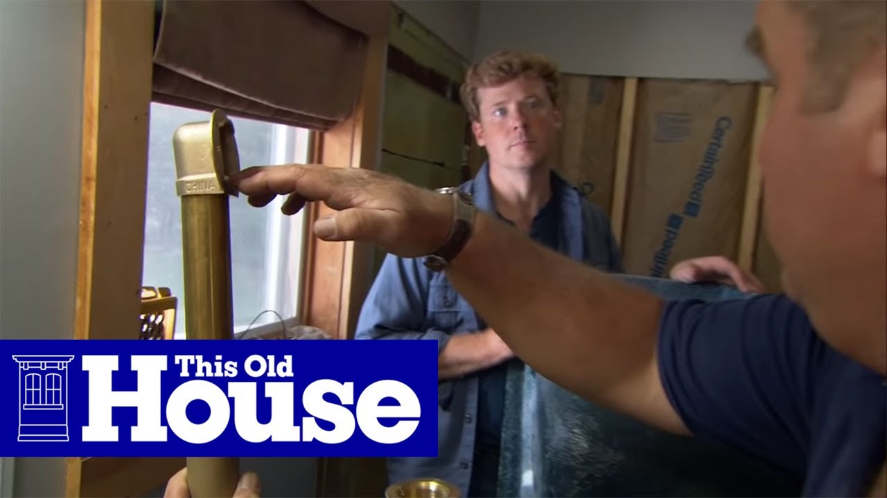Как установить ванну из стекловолокна и её обрамление | Ask This Old House