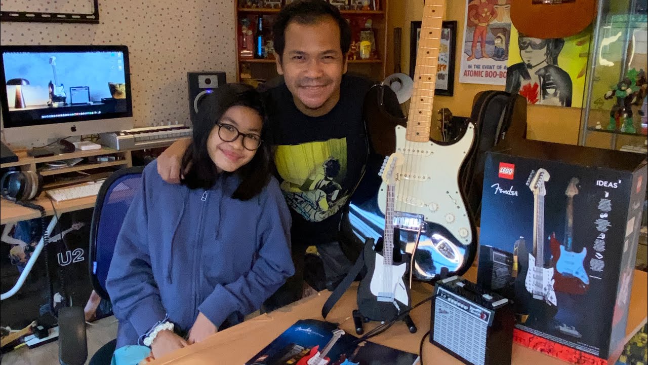 Lego Fender Stratocaster