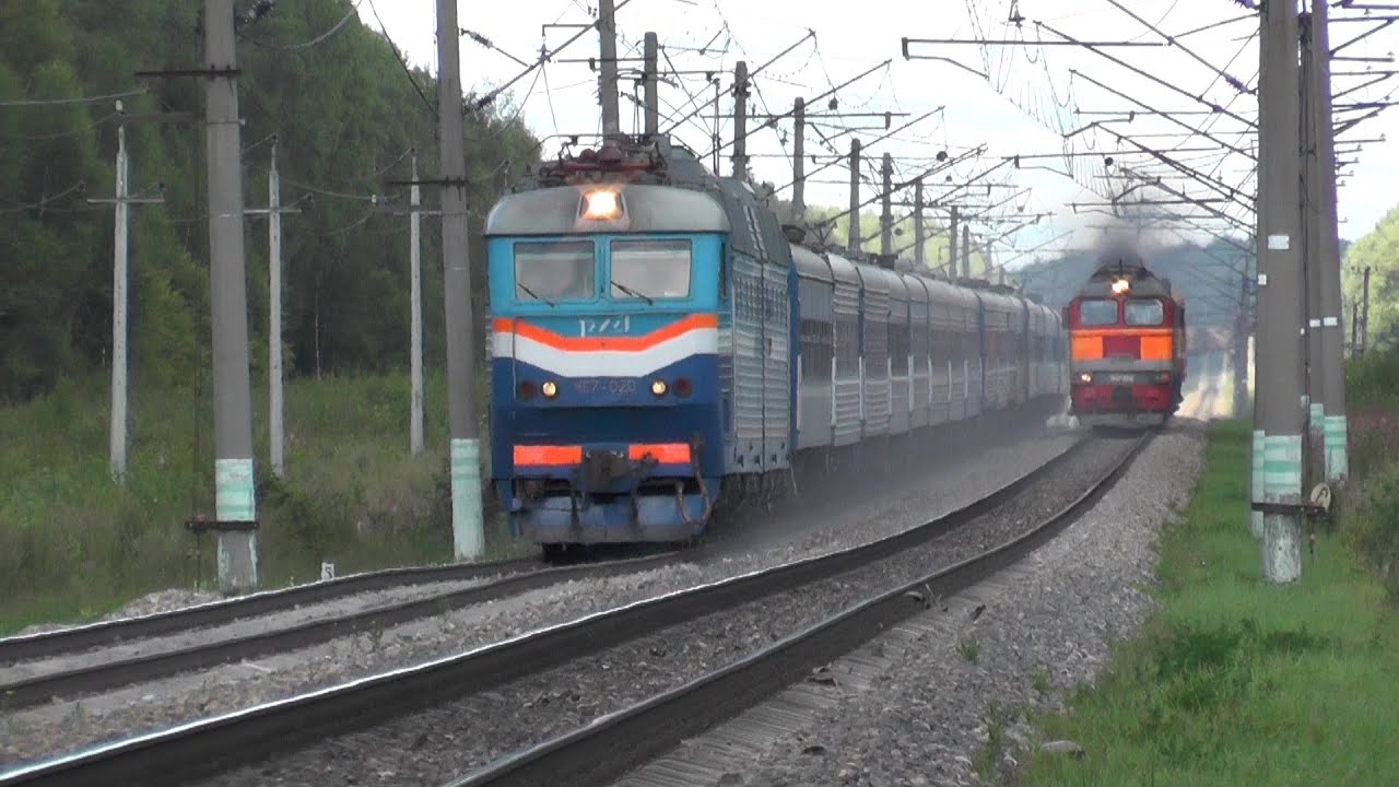 Электровоз ЧС7-020, тепловоз 2М62-0906