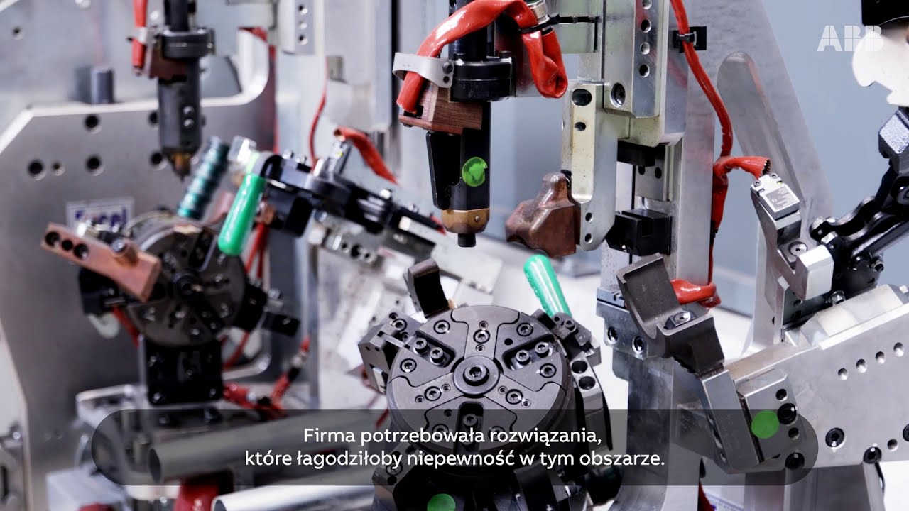 W polskiej fabryce Katcon katalizatory są spawane przez roboty