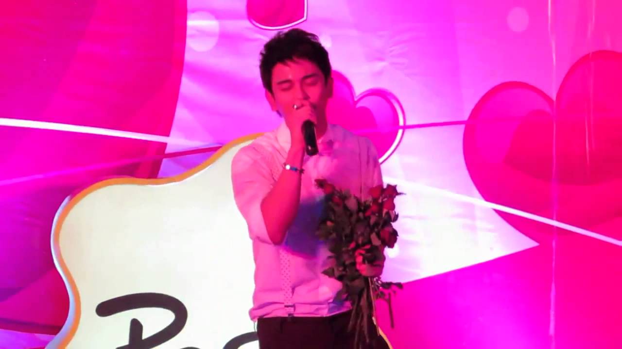 At Least-Gunnapat ( Cover ) Happy Valentine @ The Paseo (Cut Version )