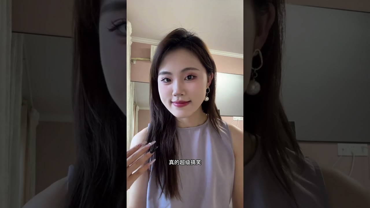 这一天，我可以暂时放下教鞭，以一个女生的身份，去热爱生活，享受生活。