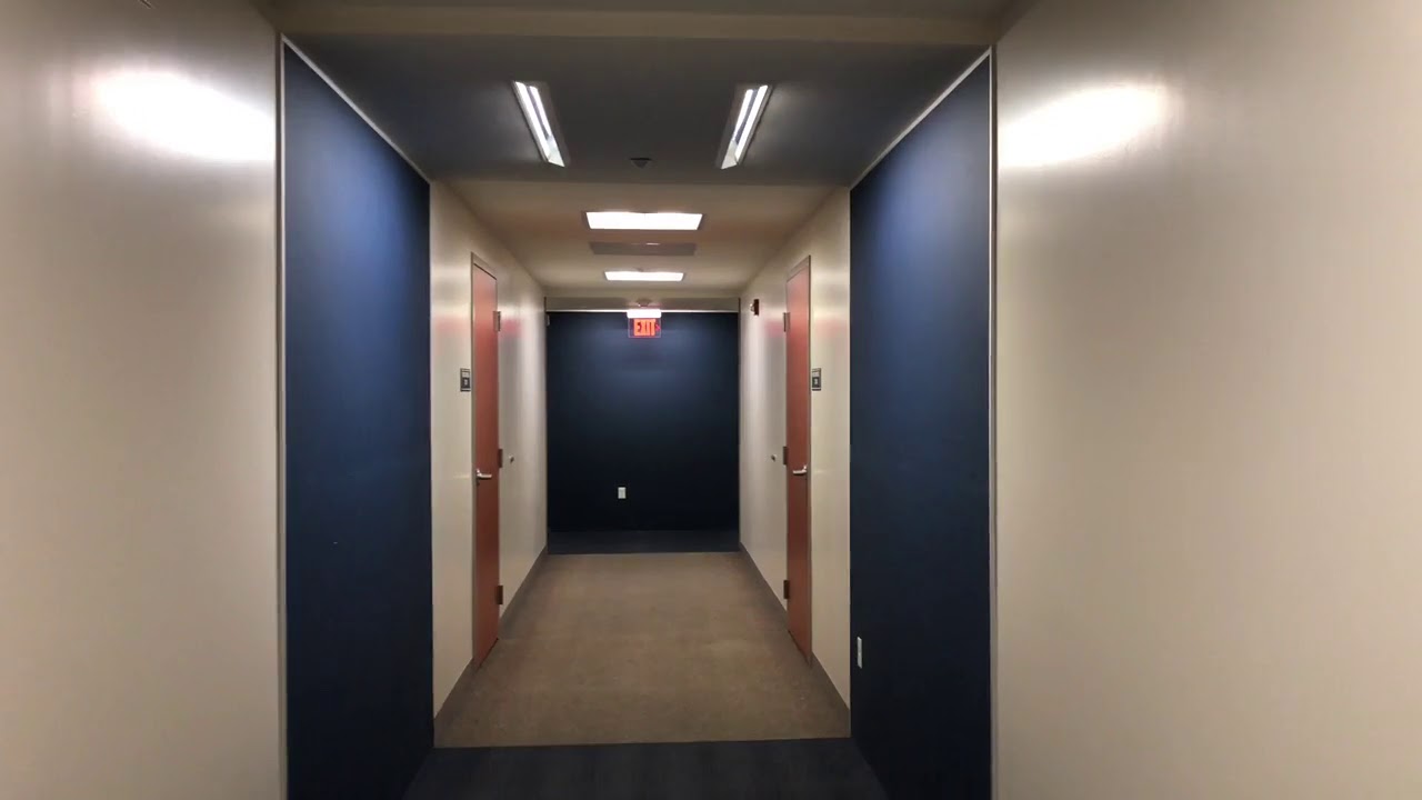 Southern Illinois University-Edwardsville Dorms - Evergreen Hall Dorm Room Tour