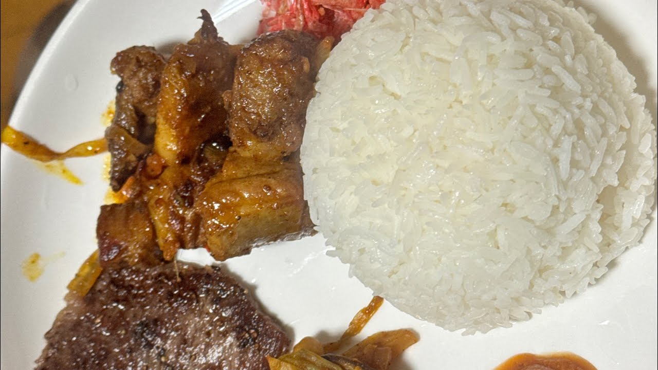 आज आफैले तरकारी भात बनाउँदै