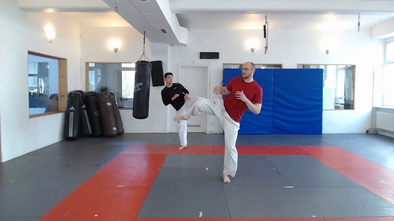 Taekwondo: Wettkampf Kicks