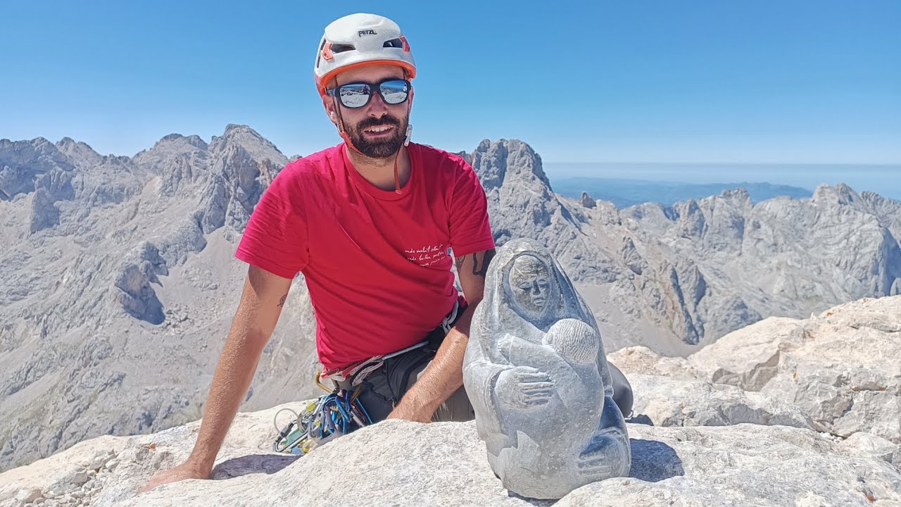 Pidal - Cainejo (450m - D / V+), Urriellu / Naranjo de Bulnes. Picos de Europa. Agosto 2024