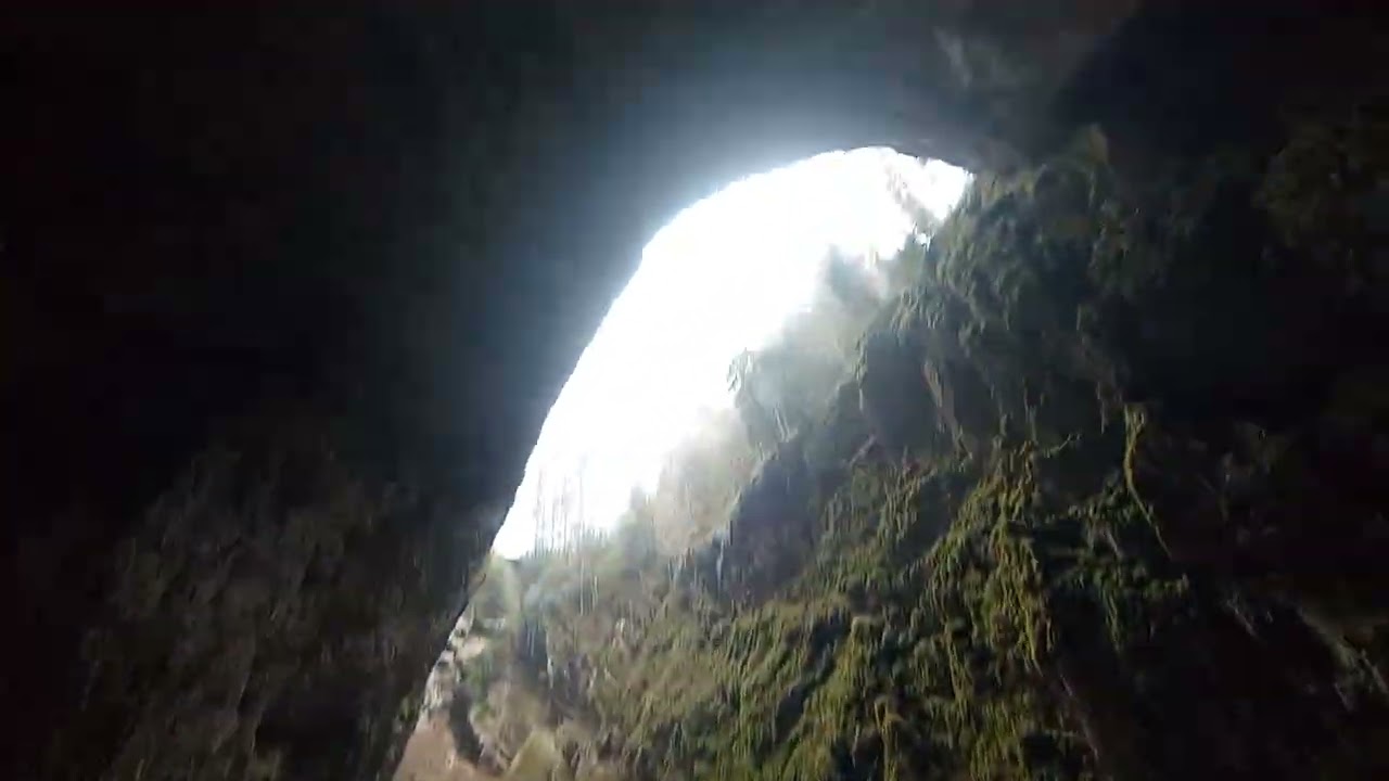 Propast Macocha - prohlídka dna