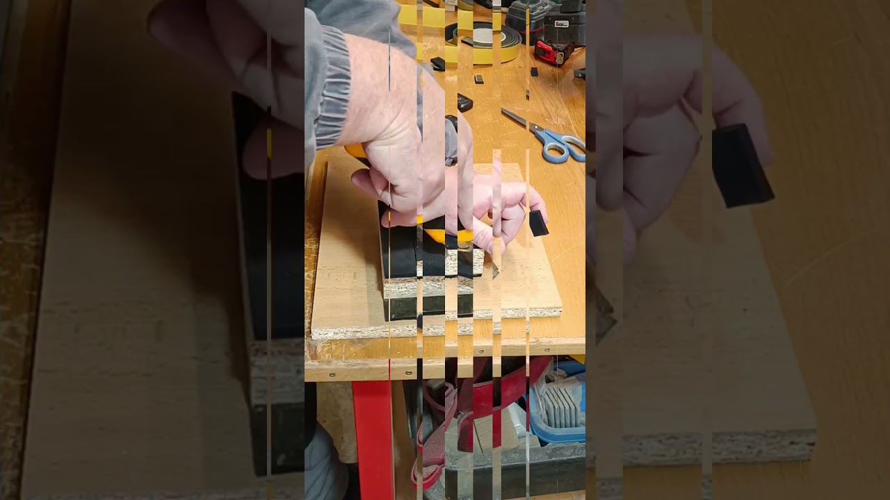Takto si vyrob&iacute;&scaron; proti&scaron;mykov&eacute; podložky/How to make anti-slip mats.#shorts