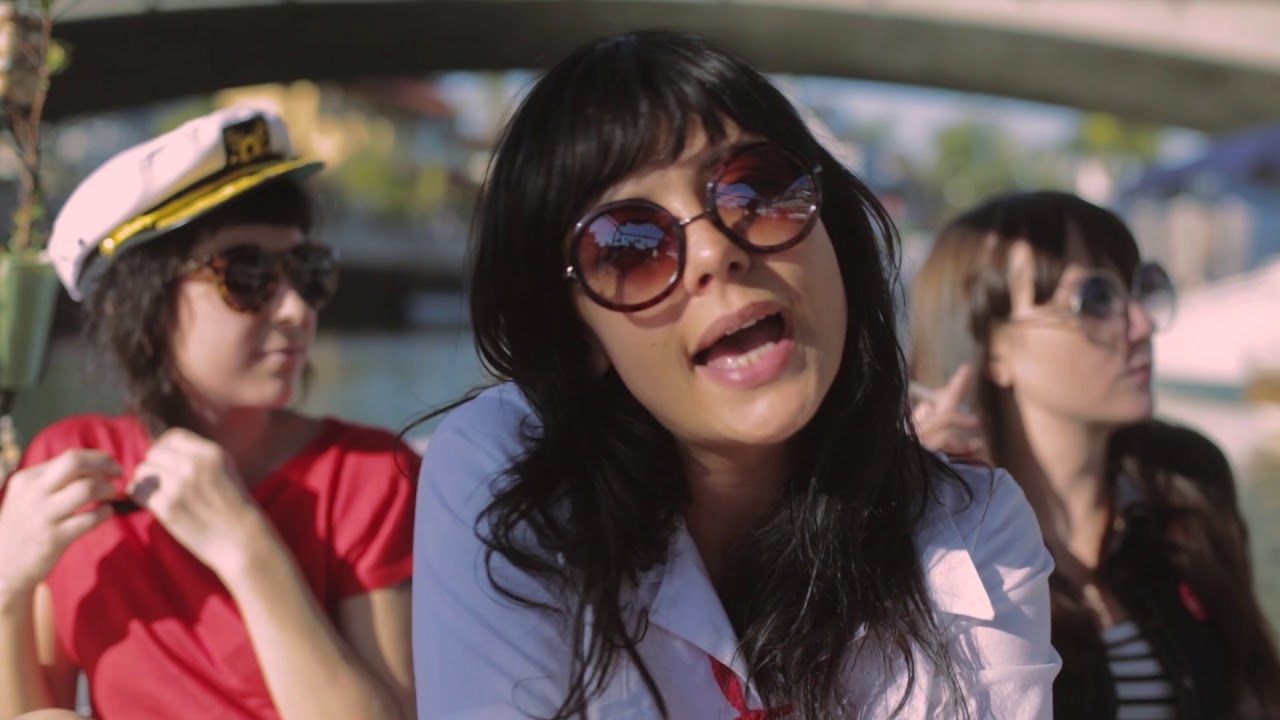 The Coathangers - Perfume (Alternate Version)