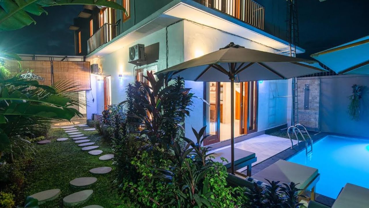 Villa Dua Warna Dencarik | Bali, Indonesia | Hotel Review🏨