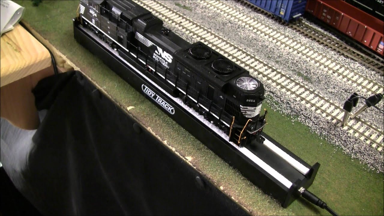 Review of the Woodland Scenics Roto Wheel Cleaner / Tidy Track System