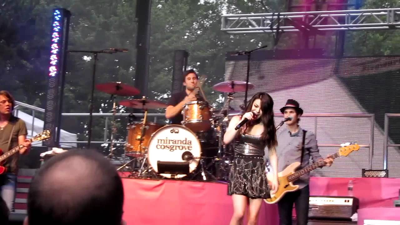 Miranda Cosgrove - "Forget You/So What/Till The World Ends" - Live (HD) 2011 - Binghamton, NY