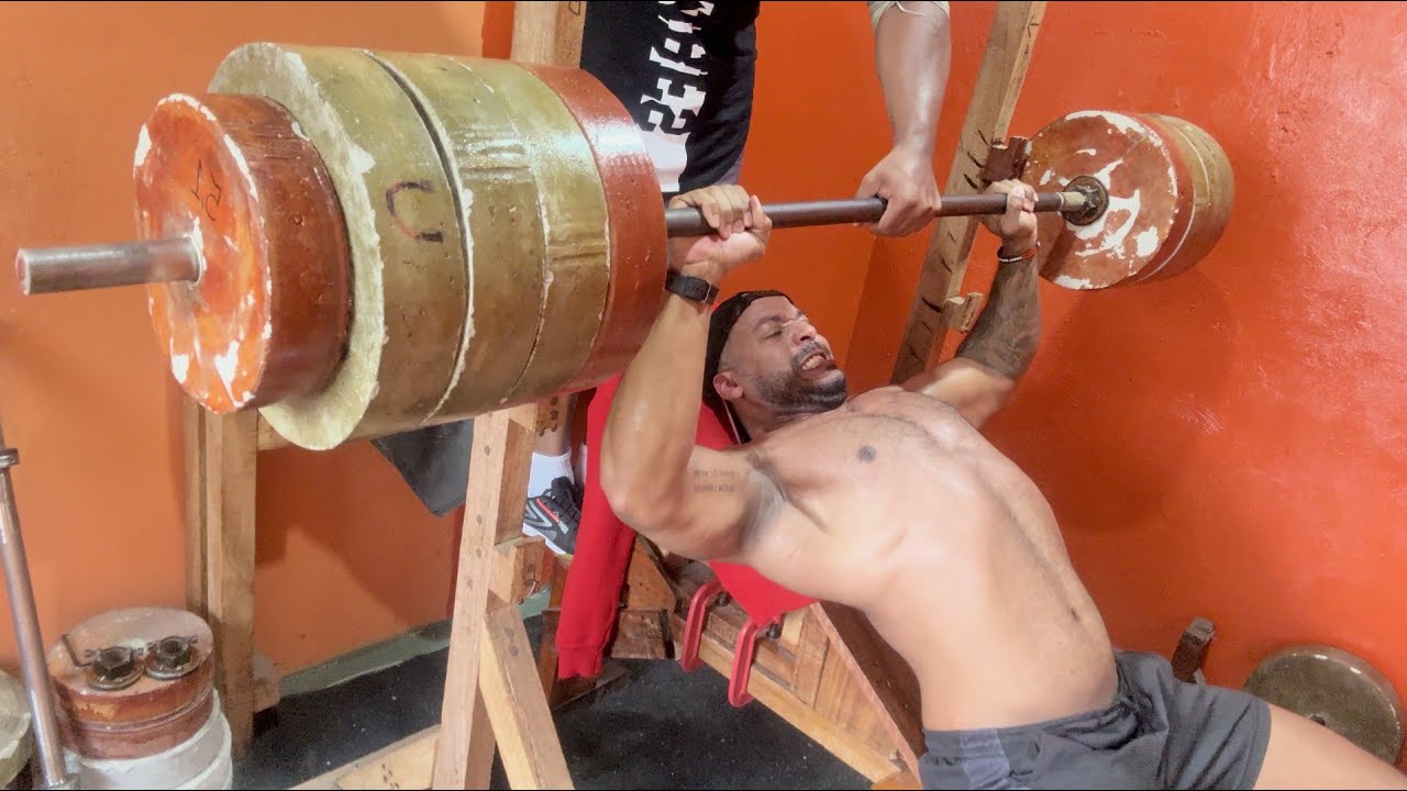 NATAL NA CAVERNA (TREINO DE PEITO 💀)