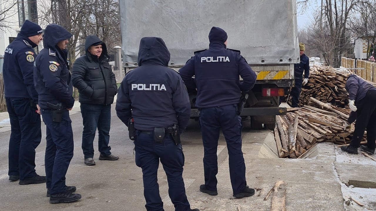 Scandalagiul a rămas fără camion și fără lemne ! Poliția 112 în acțiune ! Dosar penal !