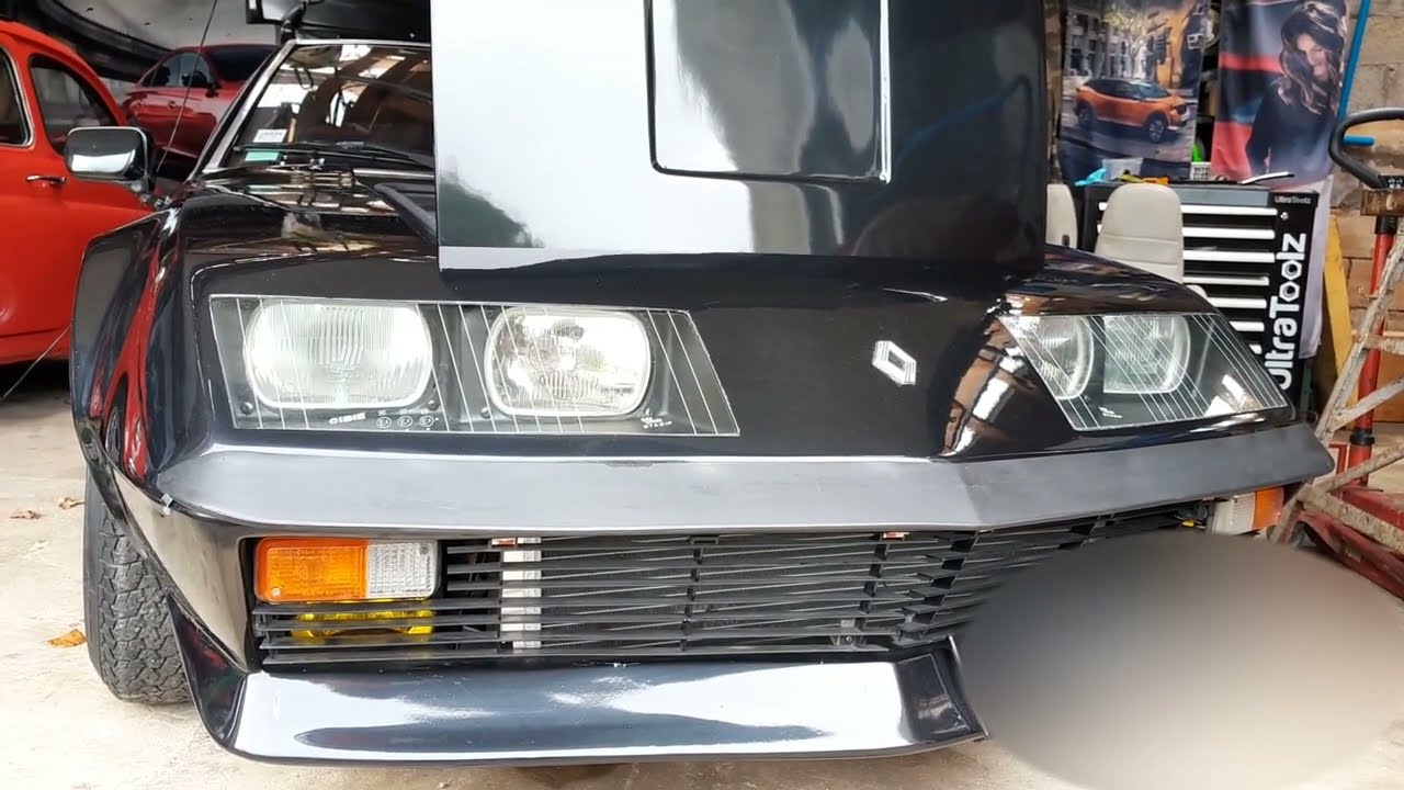 ALPINE A310 V6 1977 Avancée du  démontage de l'intérieur . E2