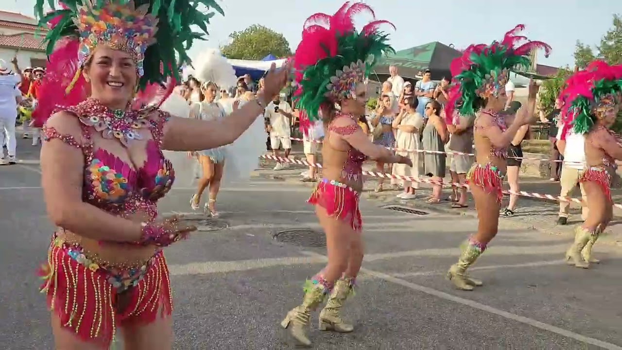 Carnaval de verão em Vila Cova à Coelheira no dia 17-08-2025